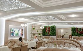 Станіславський Двір